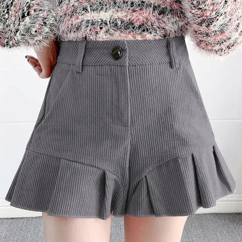 2021 New Summer Women's Shorts High Wasit Solid Corduroy Casual Short Fashion Streetwear Ruffles Trousers One Size Ladies
2021 New Summer Women's Shorts High Wasit Solid Corduroy Casual Short Fashion Streetwear Ruffles Trousers One Size Ladies