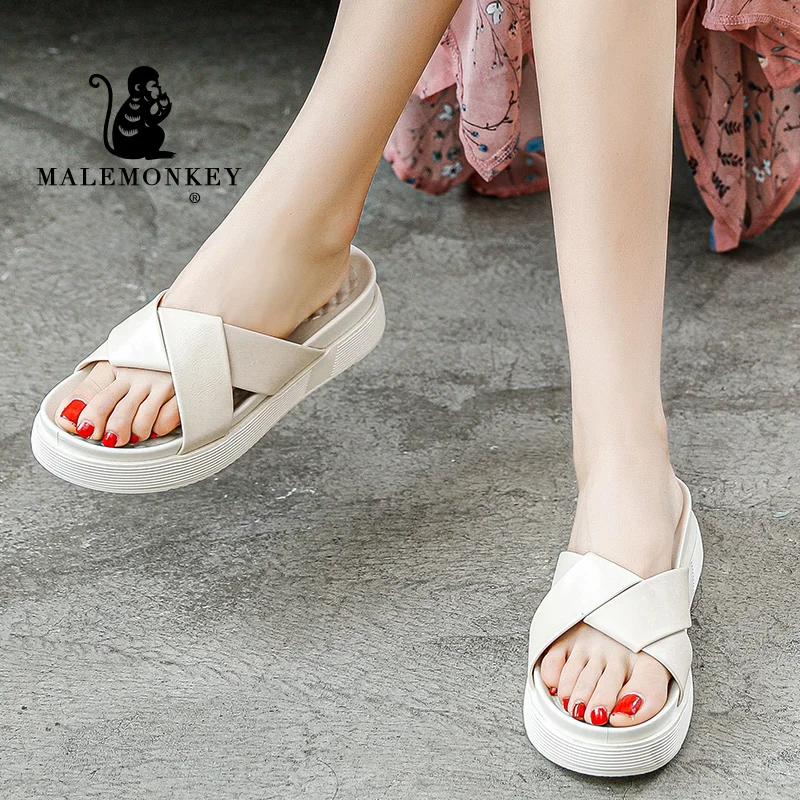 Summer Platform Beach Slipper Women Flat Shoes 2021 Fashion Soft Comfortable Indoor Outdoor Slippers Black
Summer Platform Beach Slipper Women Flat Shoes 2021 Fashion Soft Comfortable Indoor Outdoor Slippers Black