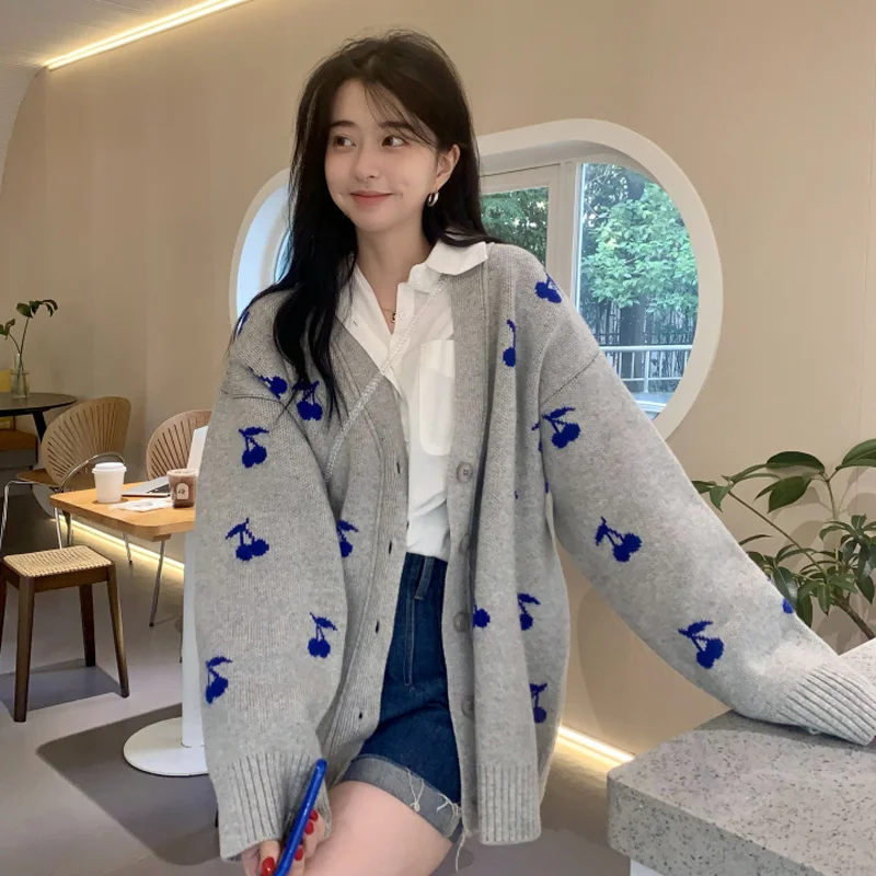 Lazy Style V-neck Knitted Cardigan Autumn Korean 2021 New Small Loose Long Sleeve Sweater Coat Women's Wear
Lazy Style V-neck Knitted Cardigan Autumn Korean 2021 New Small Loose Long Sleeve Sweater Coat Women's Wear