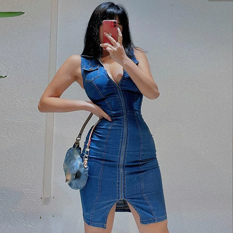 WOMENGAGA Europe Sexy Elastic Denim Zipper Polo Collar Mini Party Bodycon Dress Elegant Women Split Female Dresses Vintage HYK2
WOMENGAGA Europe Sexy Elastic Denim Zipper Polo Collar Mini Party Bodycon Dress Elegant Women Split Female Dresses Vintage HYK2
