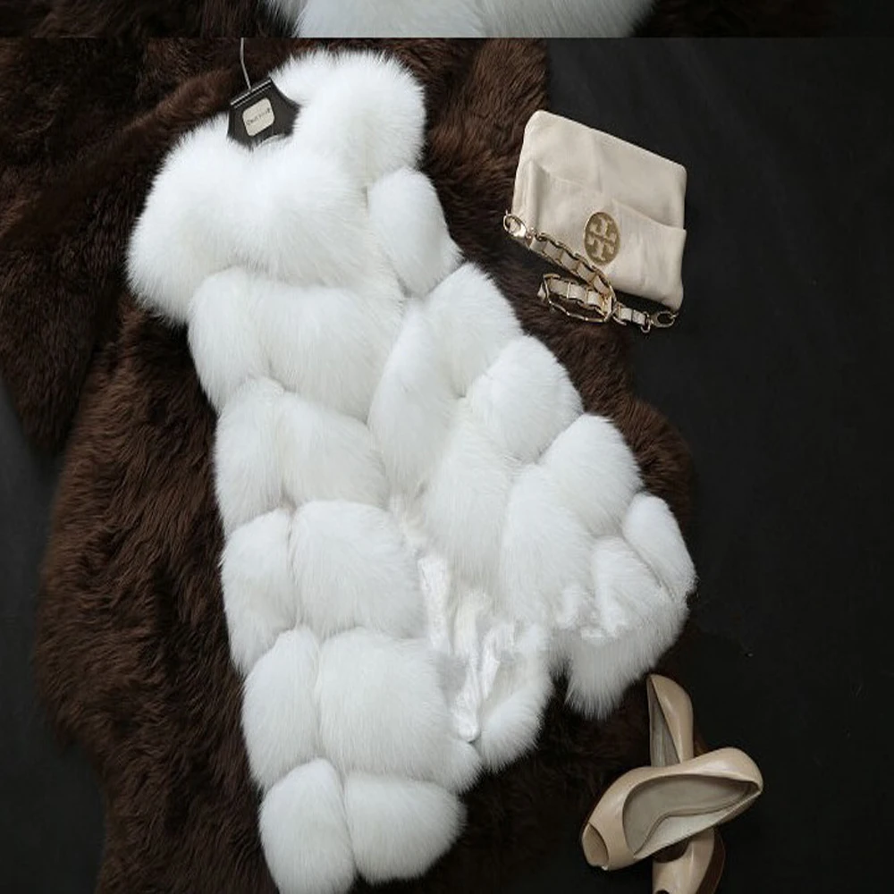 2021 High Quality Fur Vest coat Luxury Faux Fox Warm Women Coat Vests Winter Fashion furs Women's Coats Jacket Gilet Veste
2021 High Quality Fur Vest coat Luxury Faux Fox Warm Women Coat Vests Winter Fashion furs Women's Coats Jacket Gilet Veste