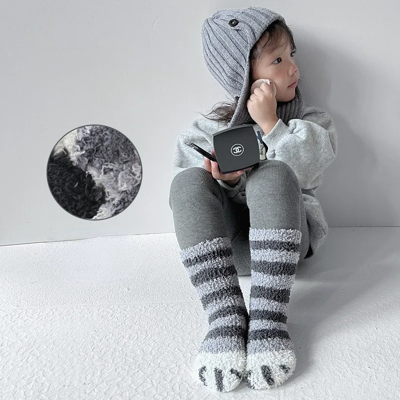 Winter baby Socks Winter Baby Coral Velvet Non-slip Floor Socks Lovely Long Tube Baby Socks with Velvet Middle Tube Socks
Winter baby Socks Winter Baby Coral Velvet Non-slip Floor Socks Lovely Long Tube Baby Socks with Velvet Middle Tube Socks