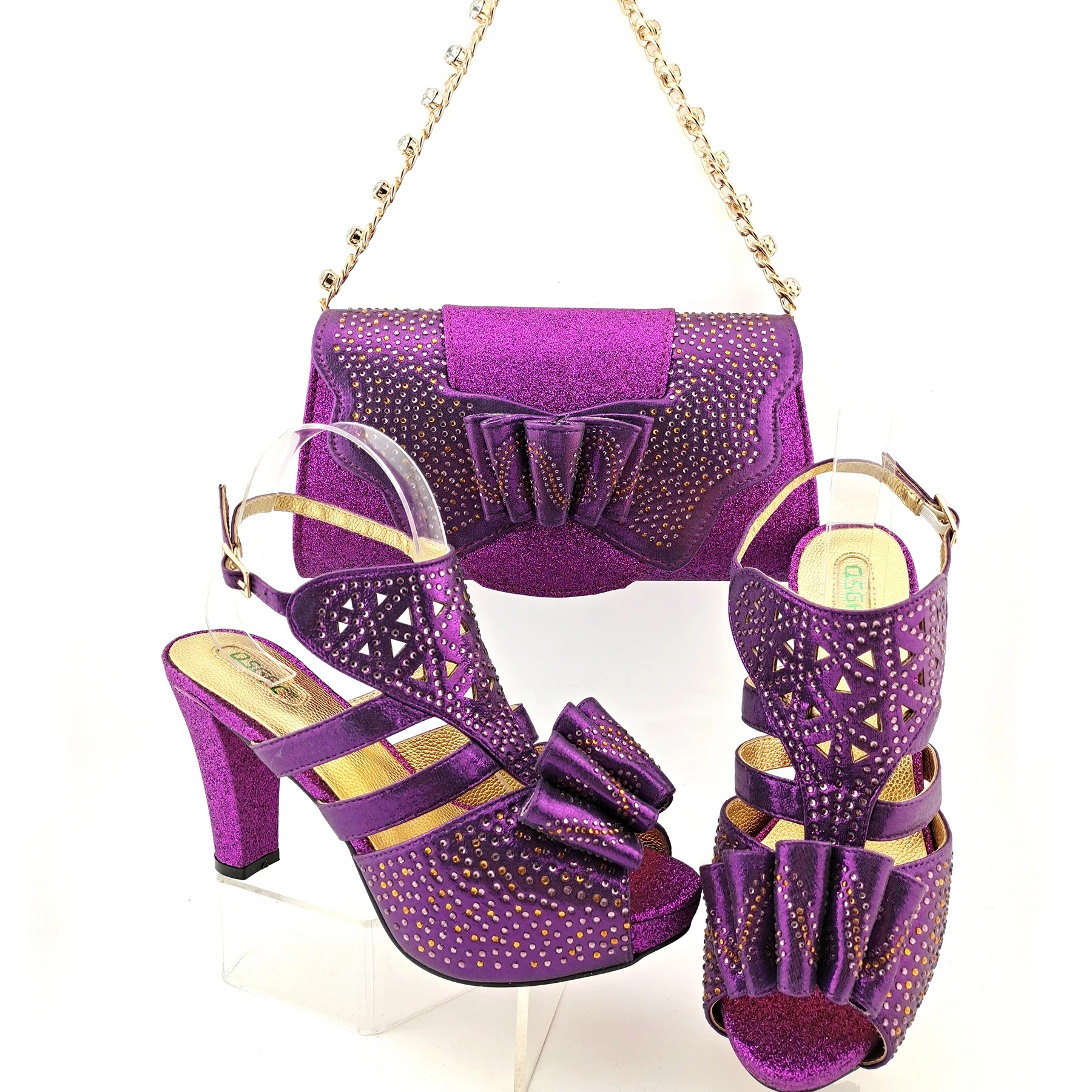 Italian Design Hot Selling Purple Color Nigerian Ladies Shoes and Bag Set Decorated With Fashion Style Colorful Crystal
Italian Design Hot Selling Purple Color Nigerian Ladies Shoes and Bag Set Decorated With Fashion Style Colorful Crystal