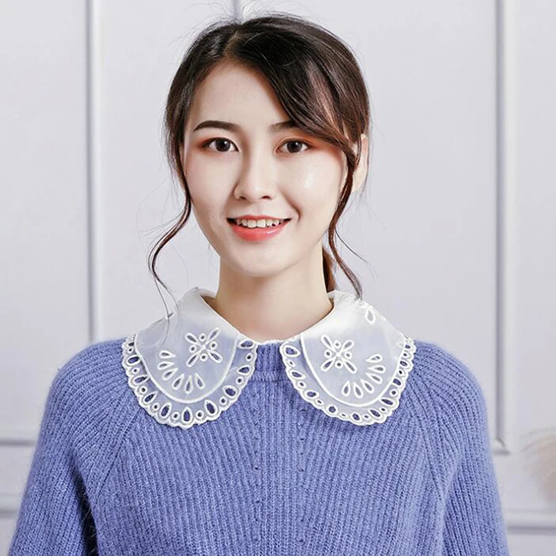 Korean Style Women O-Neck Sweet Doll Fake Collar Hollow Crochet Floral Lace Half Shirt Faux Button Decorative Sweater Shawl
Korean Style Women O-Neck Sweet Doll Fake Collar Hollow Crochet Floral Lace Half Shirt Faux Button Decorative Sweater Shawl