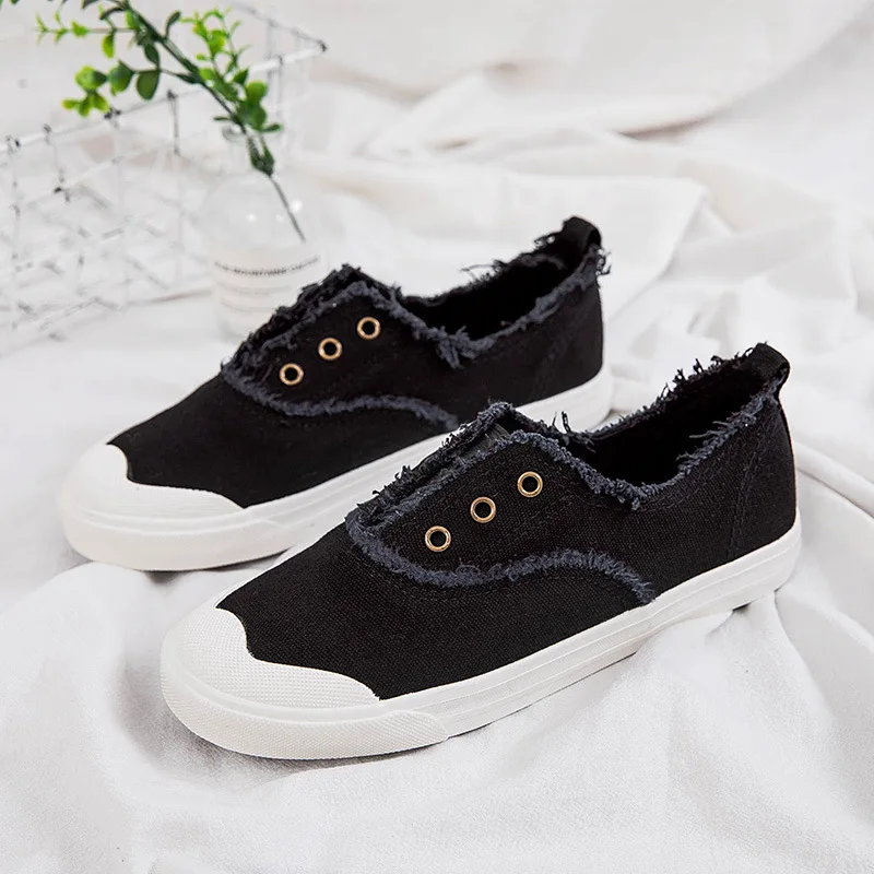 White Black Sneakers Women Casual Canvas Shoes for Women Sneakers Fashion Comfort Flats Shoes Women Canvas Shoes Trending
White Black Sneakers Women Casual Canvas Shoes for Women Sneakers Fashion Comfort Flats Shoes Women Canvas Shoes Trending