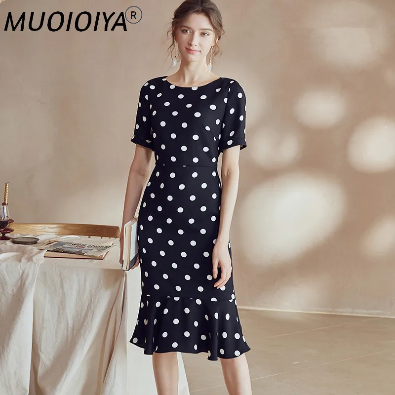 Женское приталенное платье в горошек, элегантное офисное платье средней длины с круглым вырезом, в винтажном стиле ретро, до колен, одежда д...
Женское приталенное платье в горошек, элегантное офисное платье средней длины с круглым вырезом, в винтажном стиле ретро, до колен, одежда д...