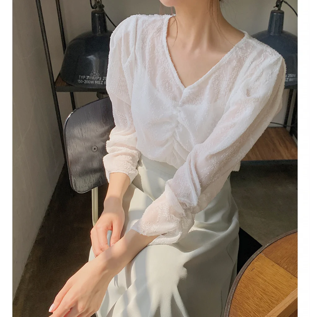 2021 New Girls Summer Blouse Women Shirt Long Sleeves Tops High Waist Bud Silk Lace Embroidery A Line Skirts Two Piece Suits
2021 New Girls Summer Blouse Women Shirt Long Sleeves Tops High Waist Bud Silk Lace Embroidery A Line Skirts Two Piece Suits