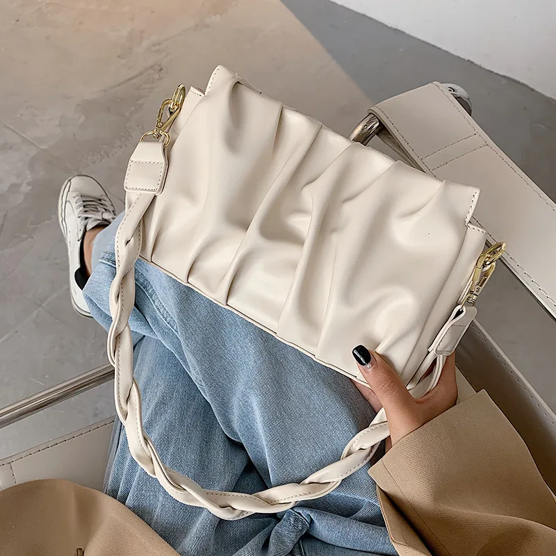 2021 New Chains Dumpling Clip Purse Bag Women Cloud Underarm Shoulder Bag Pleated Baguette Pouch Totes Handbag
2021 New Chains Dumpling Clip Purse Bag Women Cloud Underarm Shoulder Bag Pleated Baguette Pouch Totes Handbag