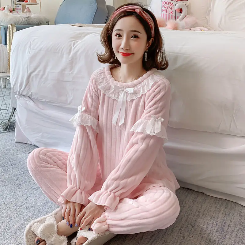 Sweet Princess Lace Long Sleeve Thick Warm Flannel Pajama Sets Women Winter Coral Velvet Sleepwear Pyjamas Homewear Pijama Mujer
Sweet Princess Lace Long Sleeve Thick Warm Flannel Pajama Sets Women Winter Coral Velvet Sleepwear Pyjamas Homewear Pijama Mujer