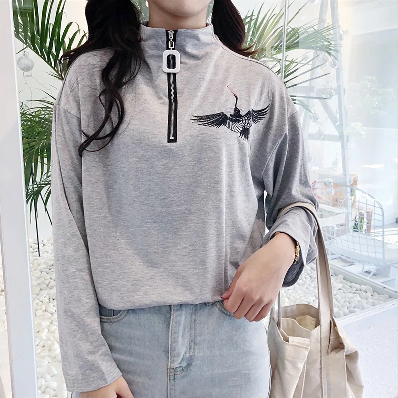 Новинка 2020, Модный женский топ, рубашка с красной вышивкой журавлей, весенние топы с длинным рукавом и воротником-стойкой, женская футболка ...
Новинка 2020, Модный женский топ, рубашка с красной вышивкой журавлей, весенние топы с длинным рукавом и воротником-стойкой, женская футболка ...