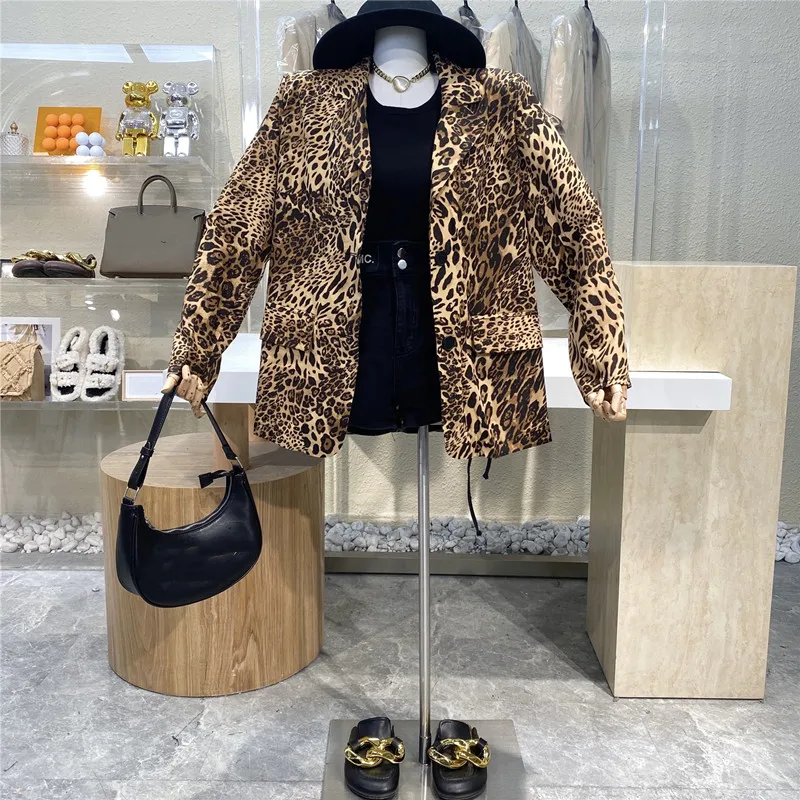Brand Original Design Cool Fashion Fried Street Fashion Design Leopard Print Suit Coat Hong Kong Style Retro Long Sleeve Jacket
Brand Original Design Cool Fashion Fried Street Fashion Design Leopard Print Suit Coat Hong Kong Style Retro Long Sleeve Jacket