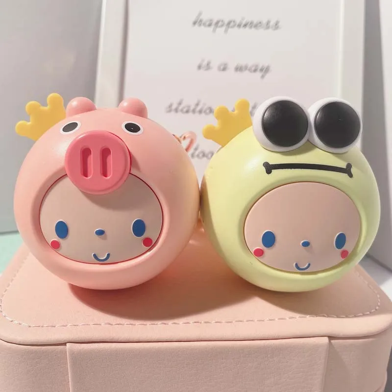 New Anime Cartoon Crown Monkey Mirror Keychain Cute Multifunctional Piggy Fan Bag Pendant Creative Couple Gift Eco-friendly Bag
New Anime Cartoon Crown Monkey Mirror Keychain Cute Multifunctional Piggy Fan Bag Pendant Creative Couple Gift Eco-friendly Bag