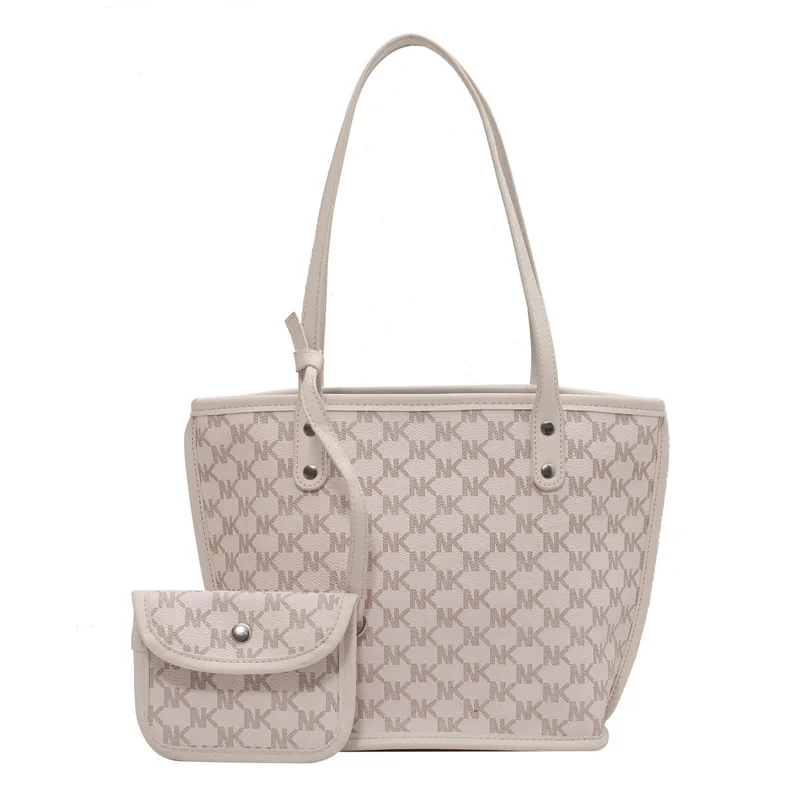 2021 New Western Style All-Match Chain Letter Printing Fashion 3-Piece Simple Portable One-Shoulder Crossbody Women Bucket Bag 
2021 New Western Style All-Match Chain Letter Printing Fashion 3-Piece Simple Portable One-Shoulder Crossbody Women Bucket Bag