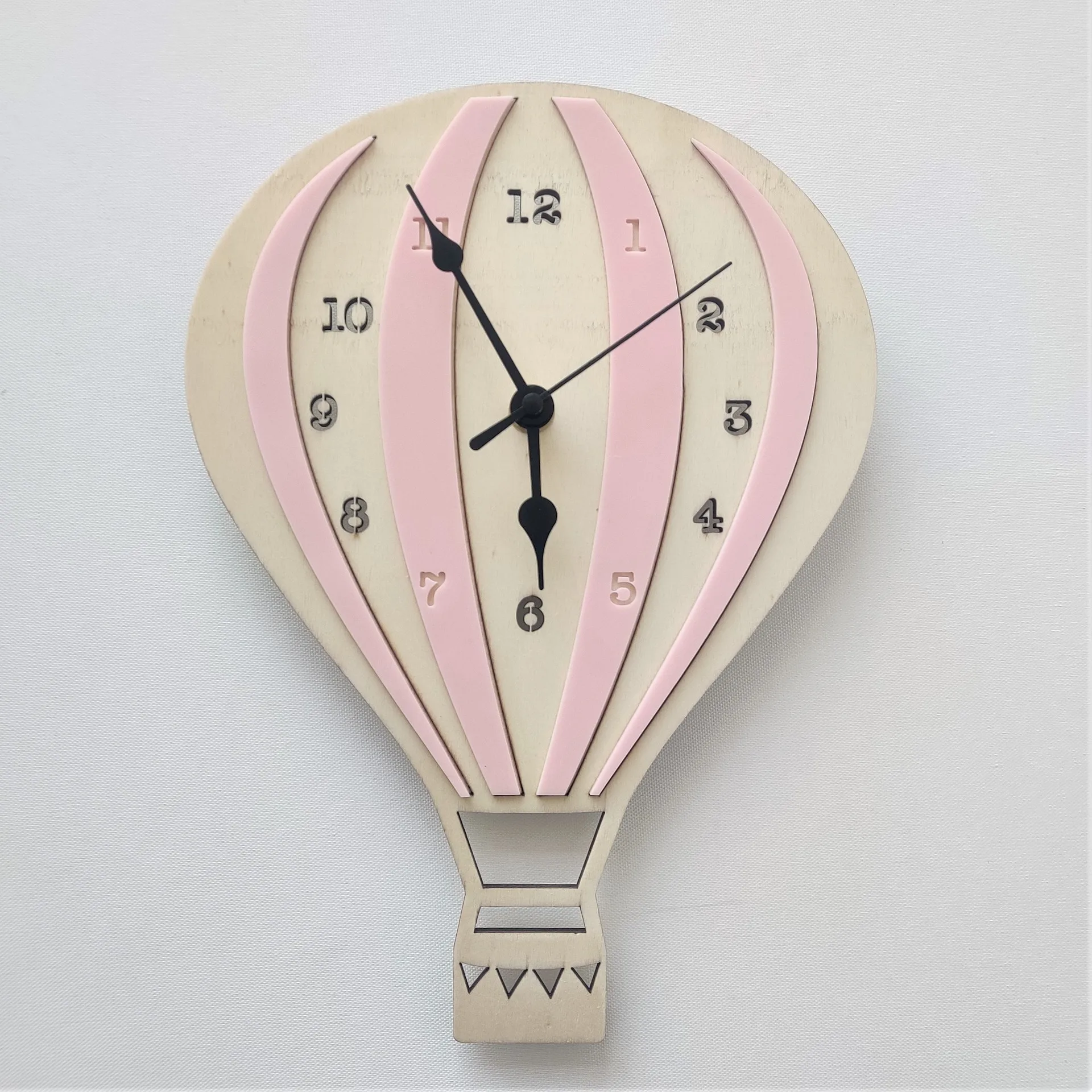 Living Room Silent Wall Clocks Cartoon Mute Watch Home Decor Kids baby reloj para decorar pared horloge reloj de pared murale
Living Room Silent Wall Clocks Cartoon Mute Watch Home Decor Kids baby reloj para decorar pared horloge reloj de pared murale