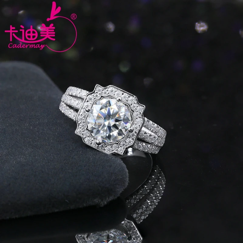CADERMAY Gorgrous 925 Sterling Silver Wedding Ring With Round Brilliant Cut D VVS Moissanite Trendy Party Gifts For Girls
CADERMAY Gorgrous 925 Sterling Silver Wedding Ring With Round Brilliant Cut D VVS Moissanite Trendy Party Gifts For Girls