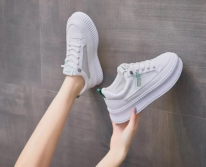 Кроссовки женские летние, белые, дышащие, на вулканизированной подошве, в Корейском стиле, 2021 
Кроссовки женские летние, белые, дышащие, на вулканизированной подошве, в Корейском стиле, 2021