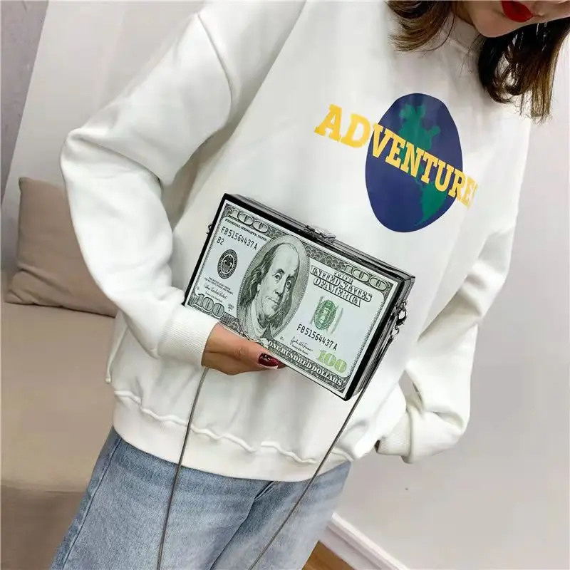 2022 New Messenger Bag Female INS Shoulder Bag Fashion Chain Box Bag Dollar Pattern Women's Crossbody Bags
2022 New Messenger Bag Female INS Shoulder Bag Fashion Chain Box Bag Dollar Pattern Women's Crossbody Bags
