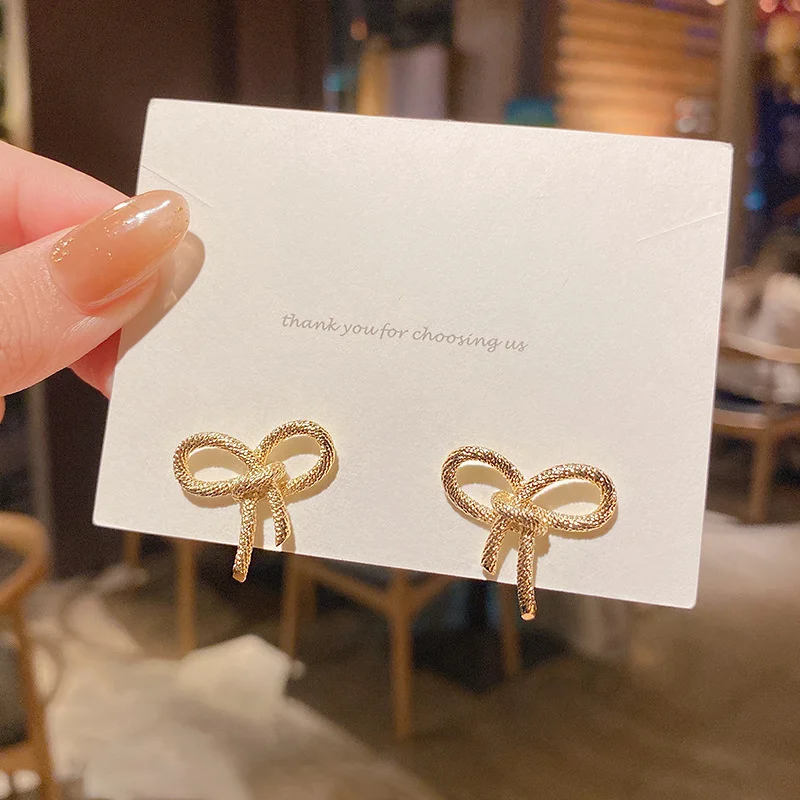 925 silver needle simple metal bow earrings for women
925 silver needle simple metal bow earrings for women