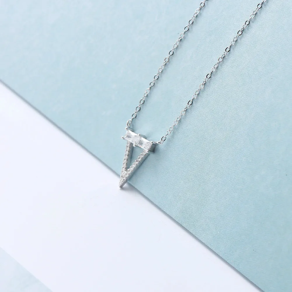 S925 Silver color Cubic Zirconia Necklace Triangle Style Clavicle Jewelry Personality Fashion Popular Ladies Necklace 2019
S925 Silver color Cubic Zirconia Necklace Triangle Style Clavicle Jewelry Personality Fashion Popular Ladies Necklace 2019