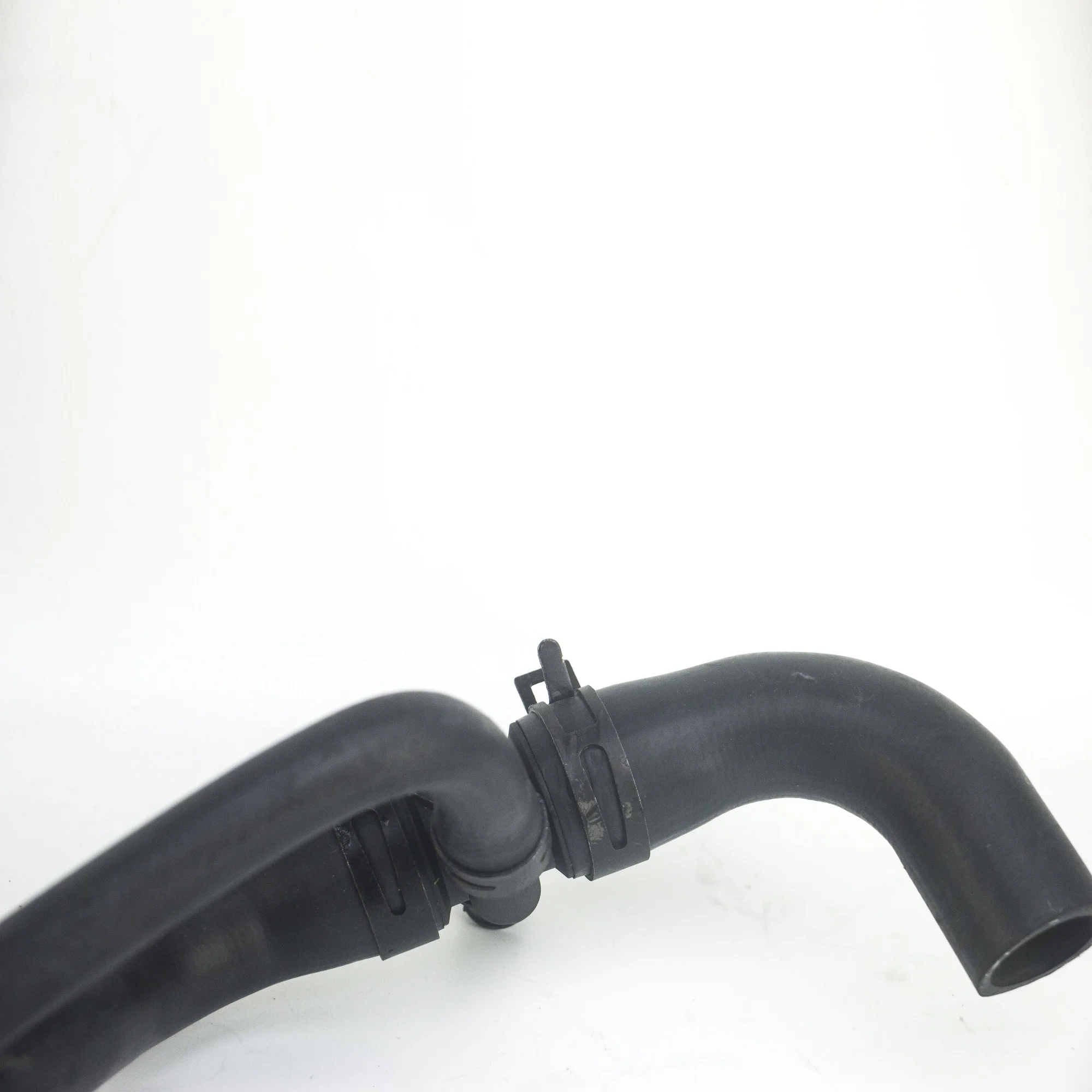 Outlet Pipe 135226 For Dongfeng Peugeot 508 Citroen C5 2.3 Radiator Outlet Pipe Free Shipping
Outlet Pipe 135226 For Dongfeng Peugeot 508 Citroen C5 2.3 Radiator Outlet Pipe Free Shipping
