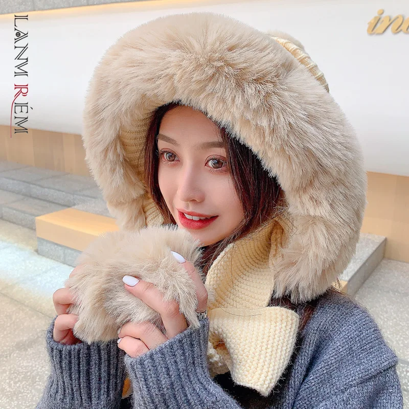 LANMREM 2021 New Winter Wool Hat With Warm Neck Protection Large Plush Hat Lovely Jacquard Fur Hats Female Fashion 2C585
LANMREM 2021 New Winter Wool Hat With Warm Neck Protection Large Plush Hat Lovely Jacquard Fur Hats Female Fashion 2C585