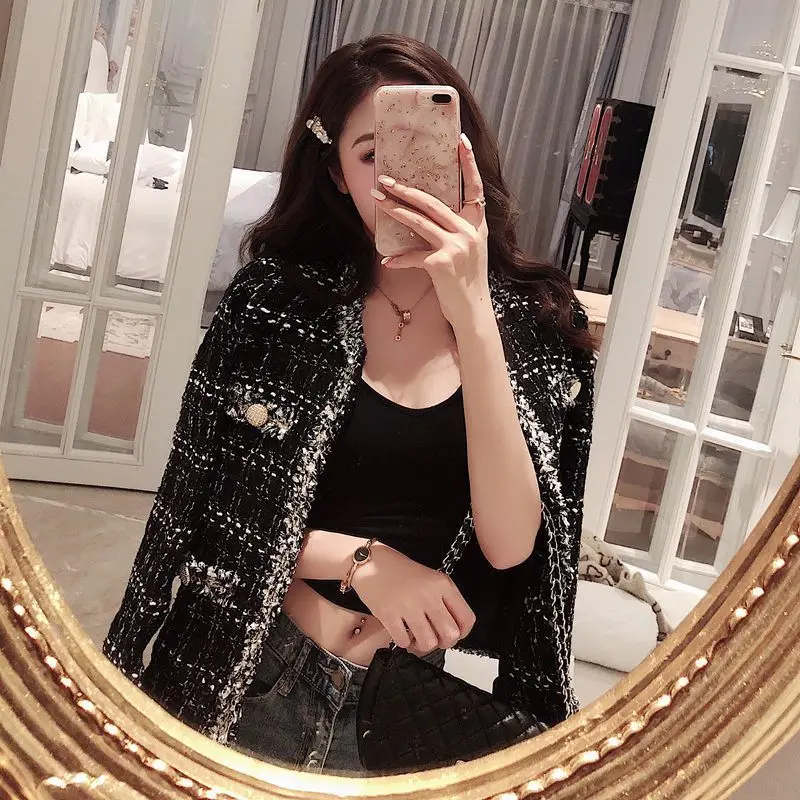 Korean Female Black Small Tweed Coat Women Spring Jacket Autumn Outerwear Coats Channel Style Suit Cropped Stripeed Kawaii
Korean Female Black Small Tweed Coat Women Spring Jacket Autumn Outerwear Coats Channel Style Suit Cropped Stripeed Kawaii
