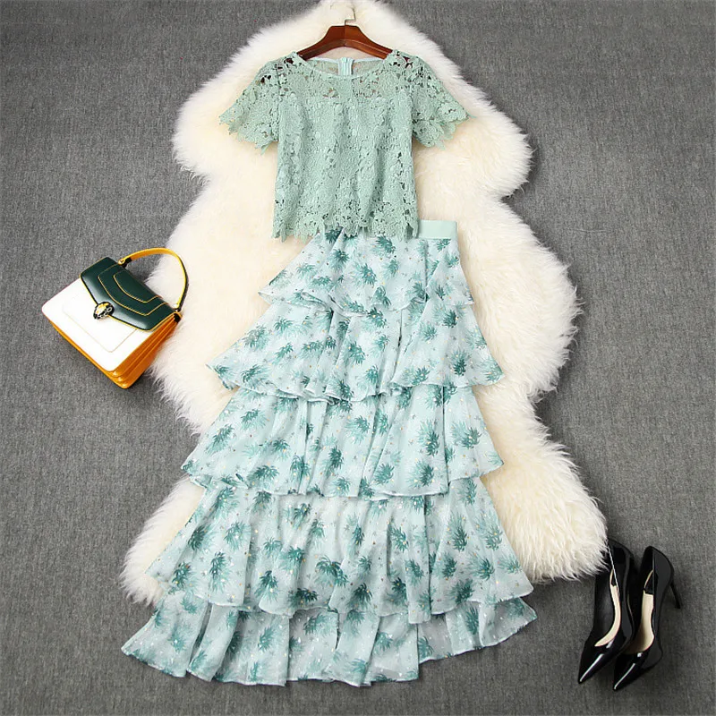 High Quality Summer Skirt and Top 2 Piece Set Women Fashion Casual Outfits Hollow Out Lace Top Ruffle Print Midi Cake Skirt Sets
High Quality Summer Skirt and Top 2 Piece Set Women Fashion Casual Outfits Hollow Out Lace Top Ruffle Print Midi Cake Skirt Sets