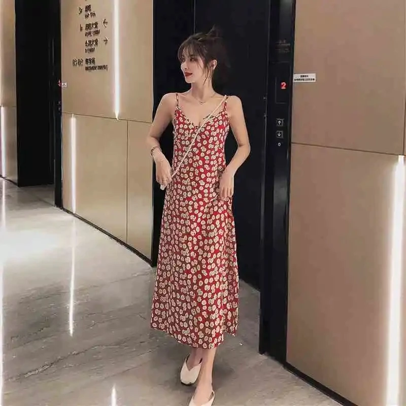 2021 Summer Women's Independent Folklore Sexy Print Sling Holiday Beach Wrap Skirt V-neck Bohemian Dress Elegant Party
2021 Summer Women's Independent Folklore Sexy Print Sling Holiday Beach Wrap Skirt V-neck Bohemian Dress Elegant Party