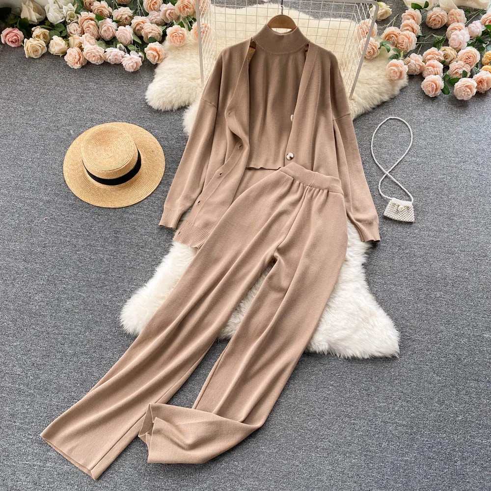 VANOVICH European and American Fashion Loose Temperament Sweater Jacket Turtleneck Vest Trousers Autumn and Winter Sets
VANOVICH European and American Fashion Loose Temperament Sweater Jacket Turtleneck Vest Trousers Autumn and Winter Sets