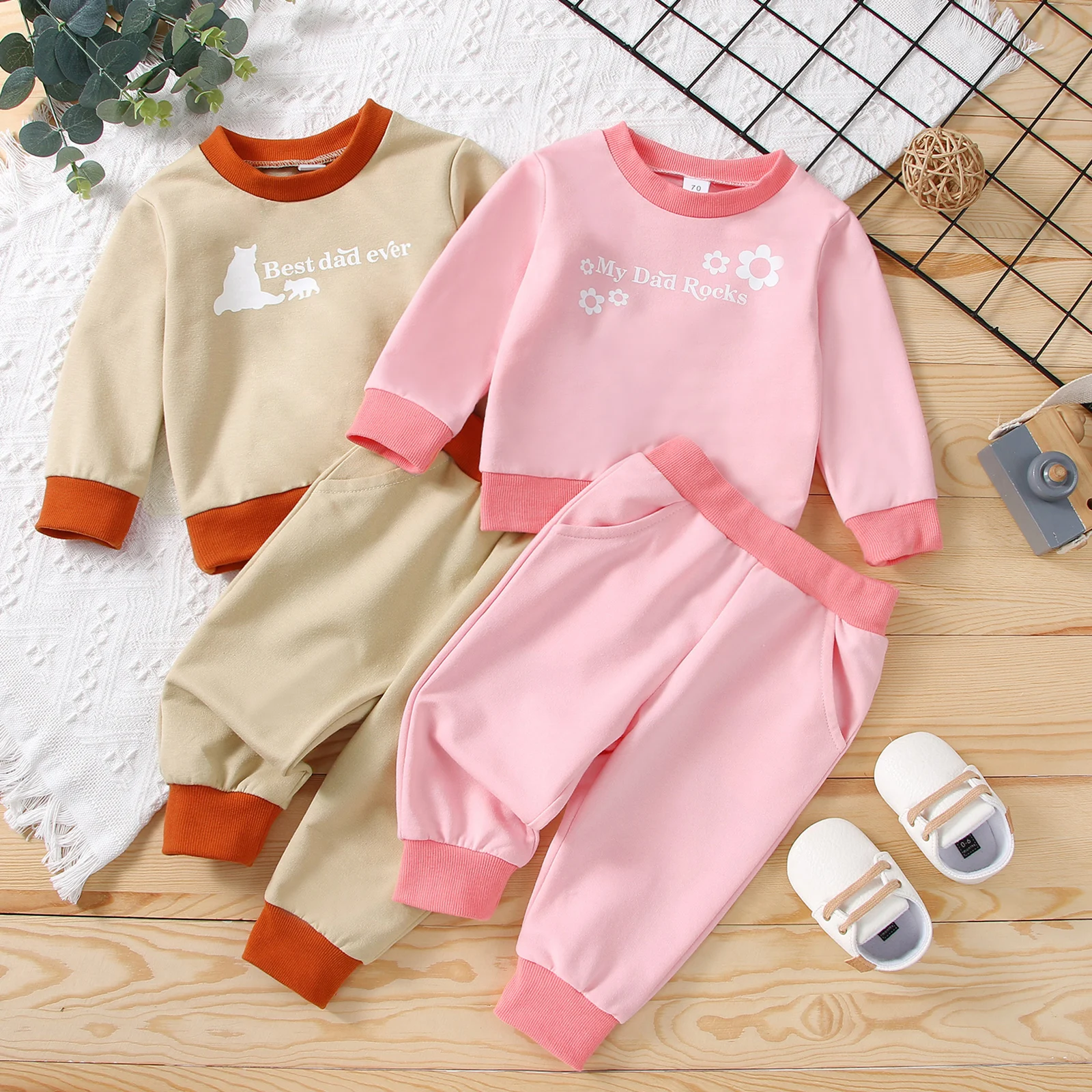 Baby Girls Casual T-shirt and Trousers Suit Fashion Letter Long Sleeve Tops and Stitching Long Pants Spring Fall Clothes Set
Baby Girls Casual T-shirt and Trousers Suit Fashion Letter Long Sleeve Tops and Stitching Long Pants Spring Fall Clothes Set