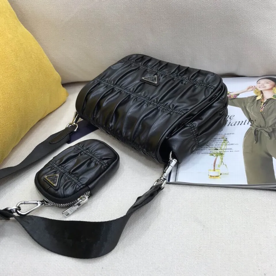 2021 Luxury Brand Cow Leather Bag Women Top Quality Design Composite Bag Famous Brand Classic CrossBody Shoulder Chains Bags
2021 Luxury Brand Cow Leather Bag Women Top Quality Design Composite Bag Famous Brand Classic CrossBody Shoulder Chains Bags