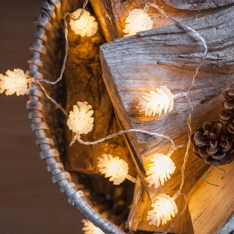 Christmas Lights Xmas Decoration LED Pine Cone Garlands 10M LED Fairy String Lights Outdoor Indoor New Year Decoration Garland
Christmas Lights Xmas Decoration LED Pine Cone Garlands 10M LED Fairy String Lights Outdoor Indoor New Year Decoration Garland