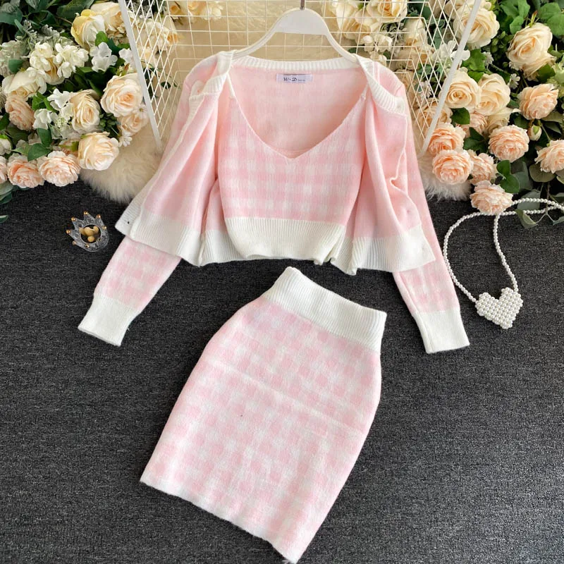 Korean Sweet Knit Plaid Cardigans + Camisole + Skirts 3pcs Sets Girls Short Sweater Coat + Vest + Mini Skirt Suits Women Outfits
Korean Sweet Knit Plaid Cardigans + Camisole + Skirts 3pcs Sets Girls Short Sweater Coat + Vest + Mini Skirt Suits Women Outfits