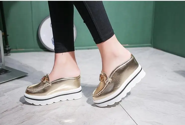 Summer PU Chain Thick Soles Slippers Women Shoes Women Flat Platform Shoes Height Increasing Shoes Fashion Casual Shoes lazy
Summer PU Chain Thick Soles Slippers Women Shoes Women Flat Platform Shoes Height Increasing Shoes Fashion Casual Shoes lazy