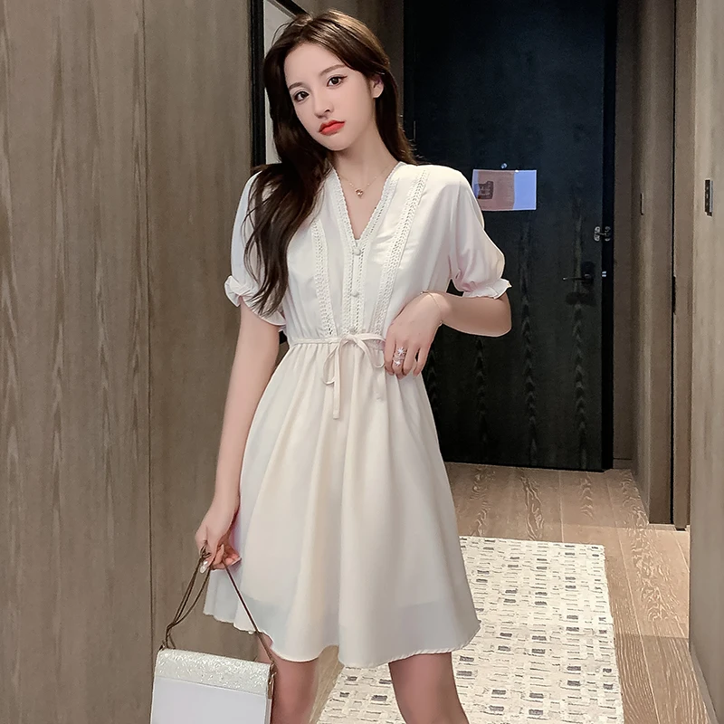 Make new summer v-neck accept waist chiffon dress couture show thin little port the a-line skirt
Make new summer v-neck accept waist chiffon dress couture show thin little port the a-line skirt