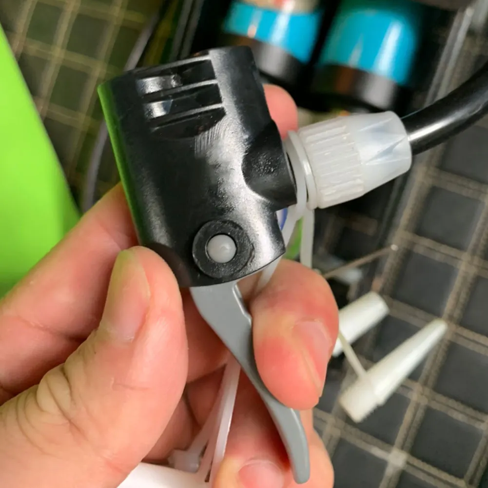 NEW Bicycle Pump Nozzle Hose Adapter Double Head Pumping Part Accessorie A/V Schrader/Presta Valve Converter 30P Bike Accessorie
NEW Bicycle Pump Nozzle Hose Adapter Double Head Pumping Part Accessorie A/V Schrader/Presta Valve Converter 30P Bike Accessorie