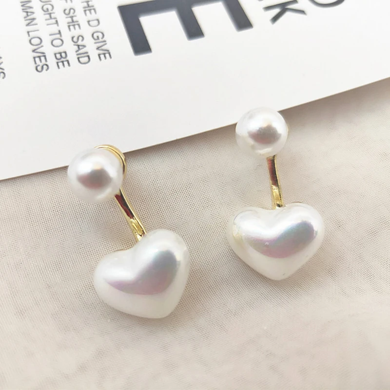 2020 New Fashion Contracted Heart Pearl Fine Earrings Joker Sweet Elegant Temperament Women Stud Earrings
2020 New Fashion Contracted Heart Pearl Fine Earrings Joker Sweet Elegant Temperament Women Stud Earrings