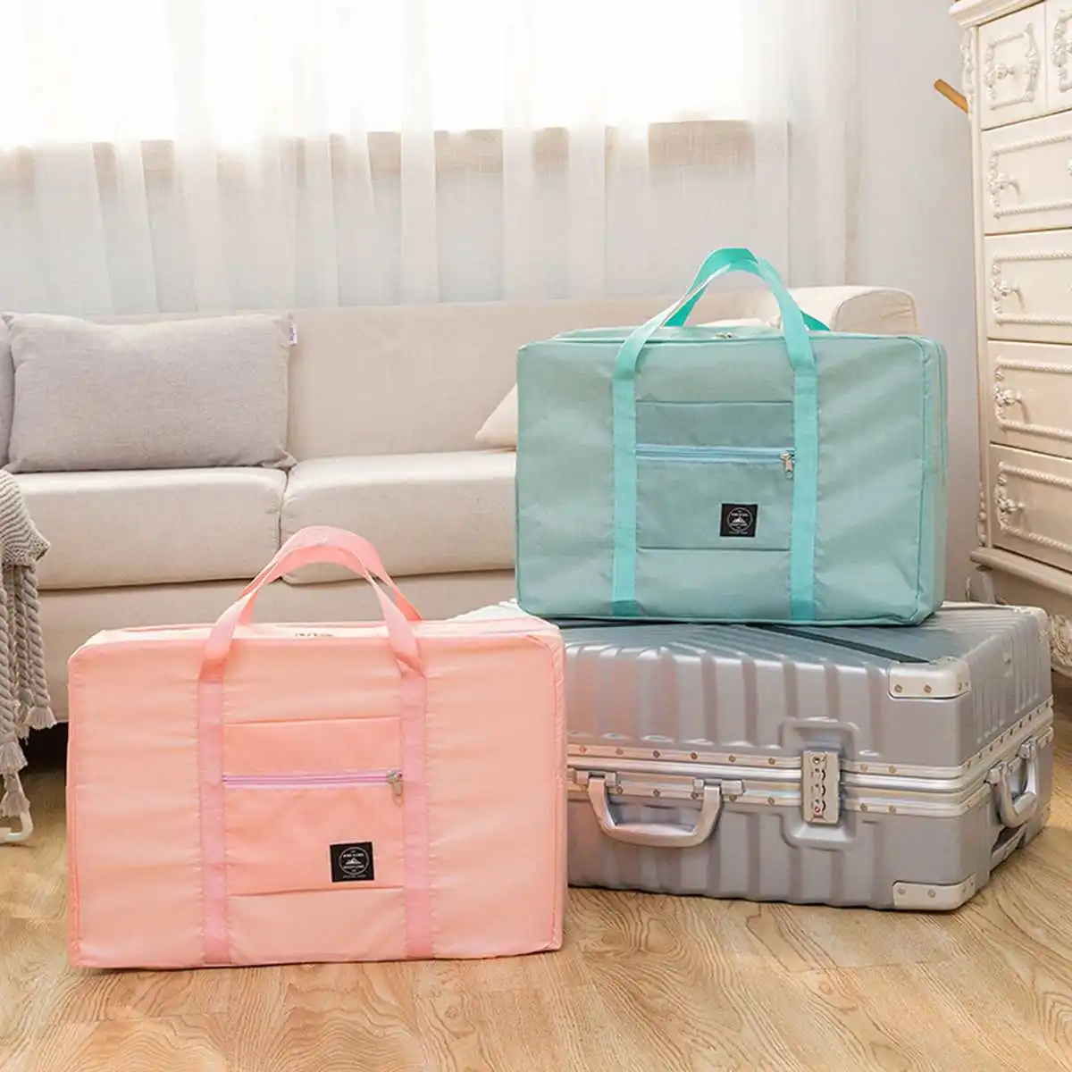 420D Polyester Luggage Storage Bags Large Casual Travel Bag Portable Folding Clothes Storage Pouch Waterproof Case Suitcase Tote
420D Polyester Luggage Storage Bags Large Casual Travel Bag Portable Folding Clothes Storage Pouch Waterproof Case Suitcase Tote