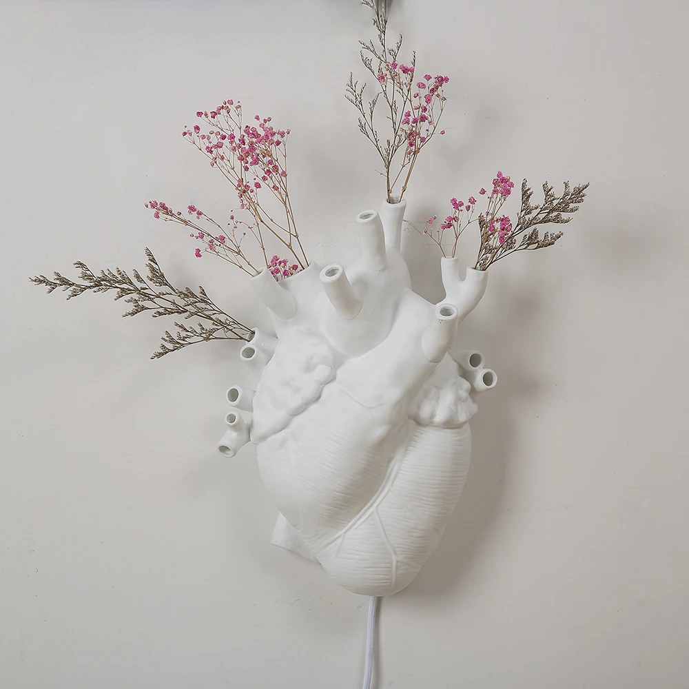 Creative Heart Shape Flower Vase Led Wall Lamps Nordic Flower Pot Vases Sculpture Indoor Light Plant Home Decor Ornament Gifts
Creative Heart Shape Flower Vase Led Wall Lamps Nordic Flower Pot Vases Sculpture Indoor Light Plant Home Decor Ornament Gifts