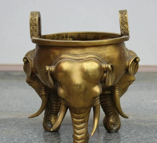 wholesale factory Folk China Brass Auspicious JiXiang 3 Elephant Head Statue Incense Burner Censer 25% off
wholesale factory Folk China Brass Auspicious JiXiang 3 Elephant Head Statue Incense Burner Censer 25% off