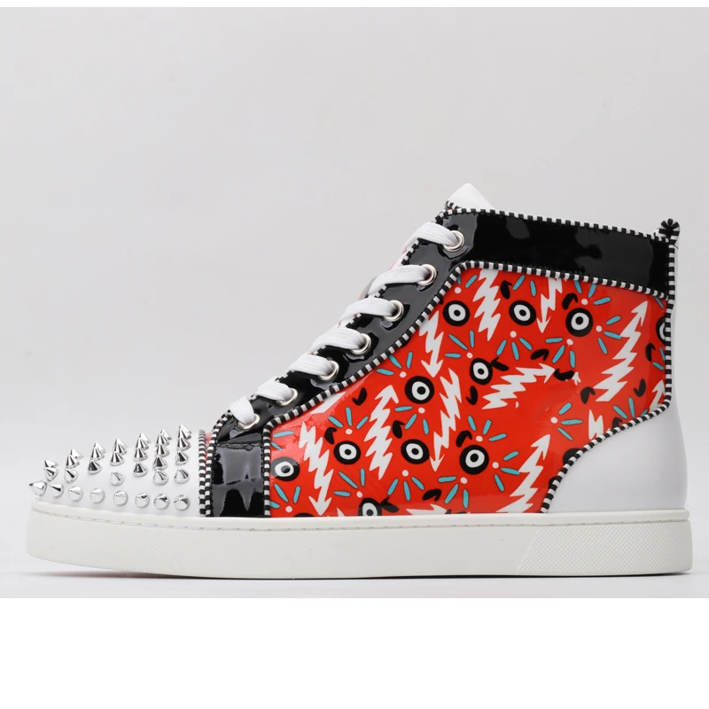 Casual Fashion Men Running Shoes Rivets Genuine Leather Sport Shoes For women High Quality Outdoor Flat With Lovers Sneakers 
Casual Fashion Men Running Shoes Rivets Genuine Leather Sport Shoes For women High Quality Outdoor Flat With Lovers Sneakers