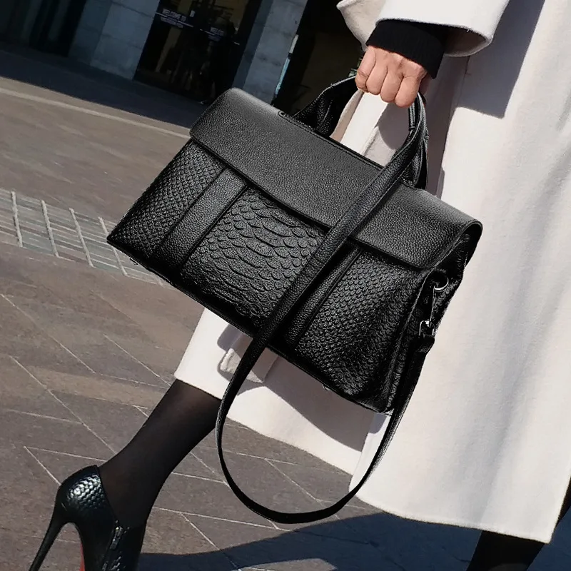 100% Cow Leather Handbags 2021 New Fashion Portable Ladies One Shoulder Messenger Large Capacity All-match Bag Purses Gg
100% Cow Leather Handbags 2021 New Fashion Portable Ladies One Shoulder Messenger Large Capacity All-match Bag Purses Gg