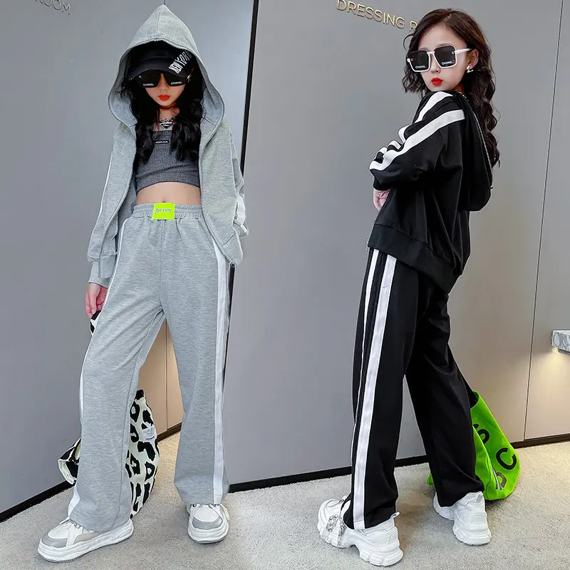 Girls Sports Sets Hooded Zipper Coat Sweatpants Two-Piece Suit Spring Autumn Kids Clothes Casual School Tracksuit for Children
Girls Sports Sets Hooded Zipper Coat Sweatpants Two-Piece Suit Spring Autumn Kids Clothes Casual School Tracksuit for Children