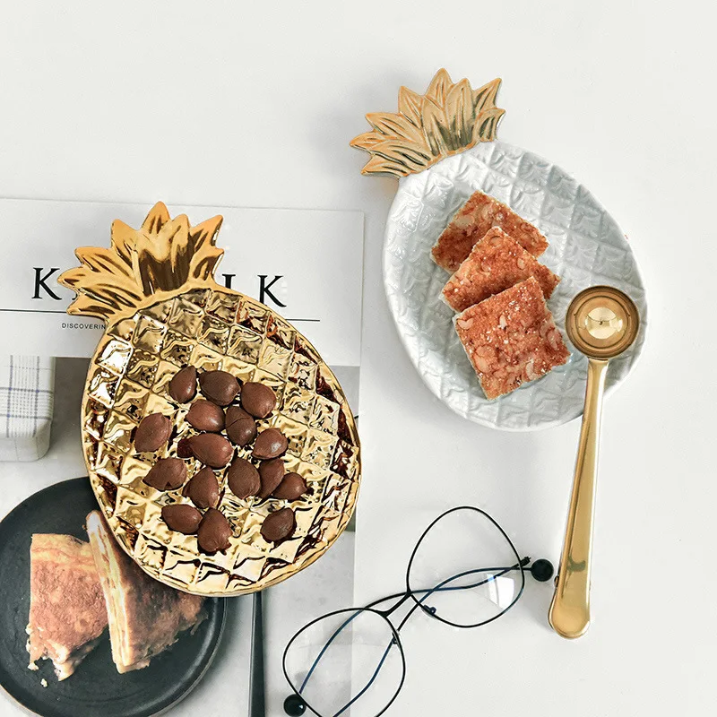 Creative Home Decore Pineapple Plate Fruit Candy Snack Jewelry Key Storage Living Room Entrance Ornaments Home Modern Wholesale
Creative Home Decore Pineapple Plate Fruit Candy Snack Jewelry Key Storage Living Room Entrance Ornaments Home Modern Wholesale
