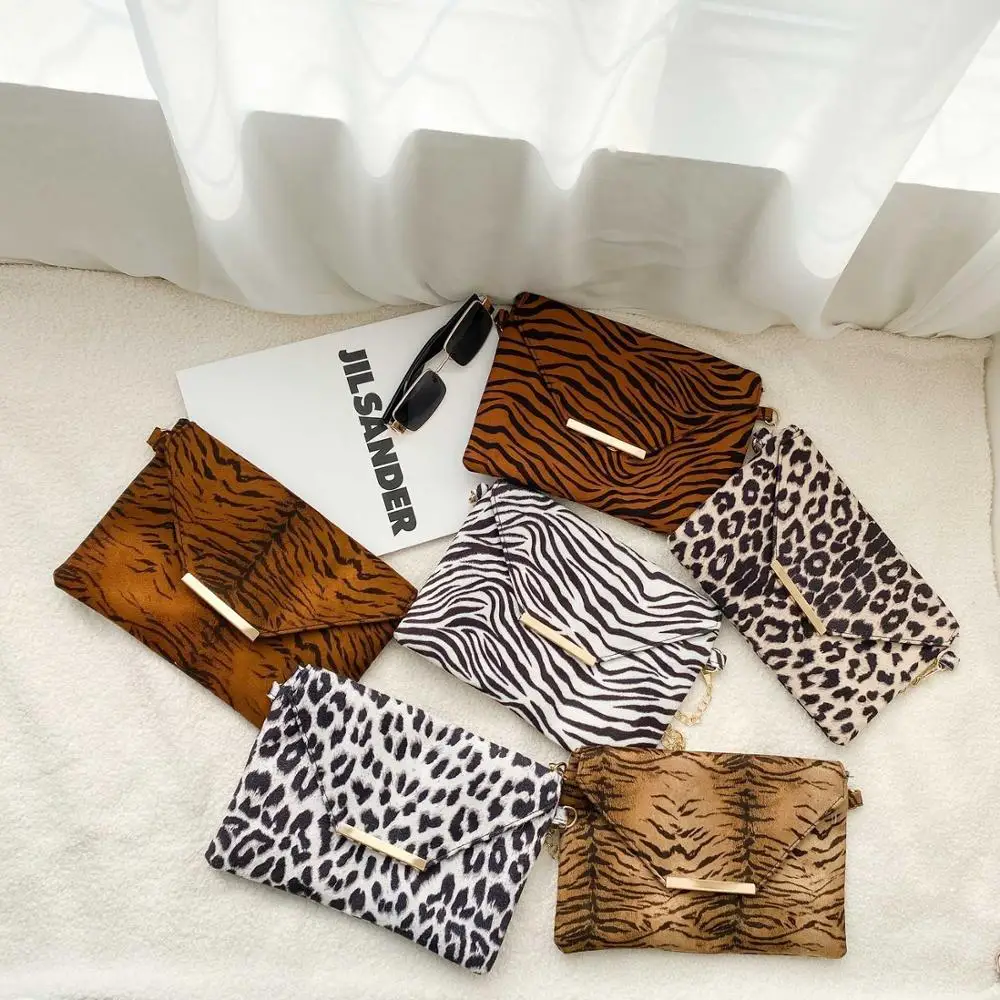 2020 Fashion Zebra Leopard Tiger Print Women Envelope Bag Evening Party Large Clutches Handbag Daily Money Phone Messenger Bags
2020 Fashion Zebra Leopard Tiger Print Women Envelope Bag Evening Party Large Clutches Handbag Daily Money Phone Messenger Bags