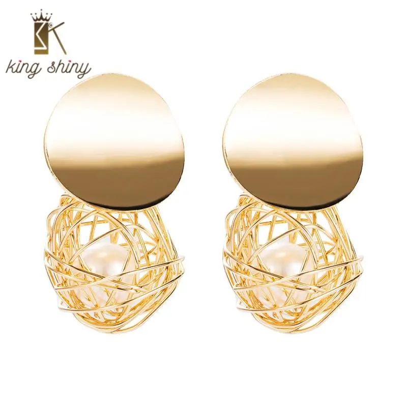 Za Brand Simulated Pearl Dangle Earrings for Woman Elegant Hollow Out Metal Statement Drop Earrings Female Party Jewelry Brincos
Za Brand Simulated Pearl Dangle Earrings for Woman Elegant Hollow Out Metal Statement Drop Earrings Female Party Jewelry Brincos