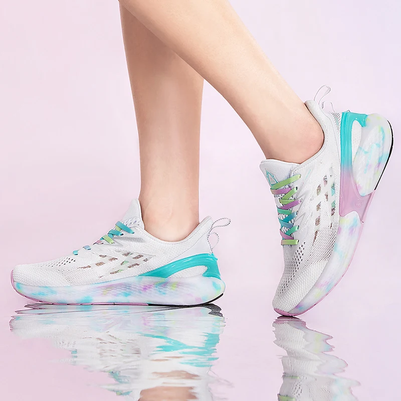Running shoes 361 sports shoes Q missile super flying wing 2.0 spring and summer new couple breathable light running shoes
Running shoes 361 sports shoes Q missile super flying wing 2.0 spring and summer new couple breathable light running shoes