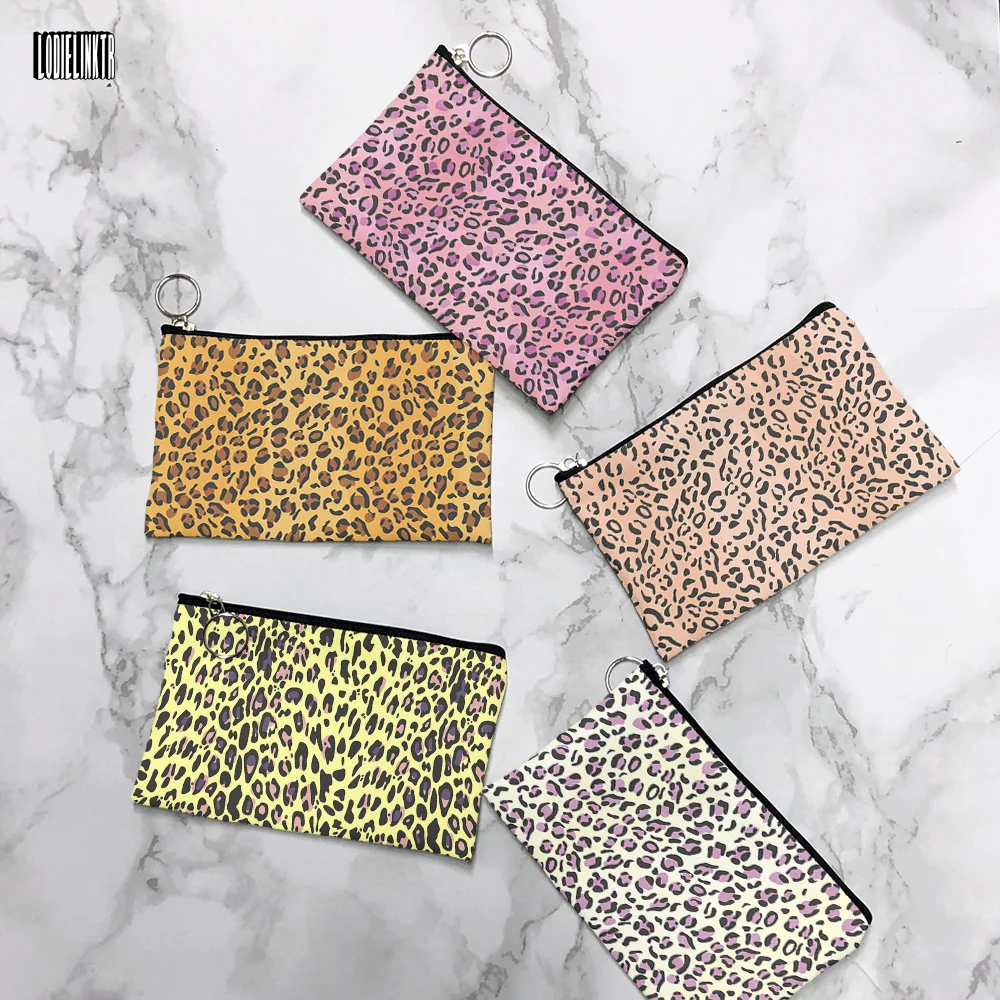 New Design Animal Skin Print Canvas Coin Bag Leopard Print Lipstick Key Daily Storage Bag Party Travel Casual Portable Clutch 
New Design Animal Skin Print Canvas Coin Bag Leopard Print Lipstick Key Daily Storage Bag Party Travel Casual Portable Clutch