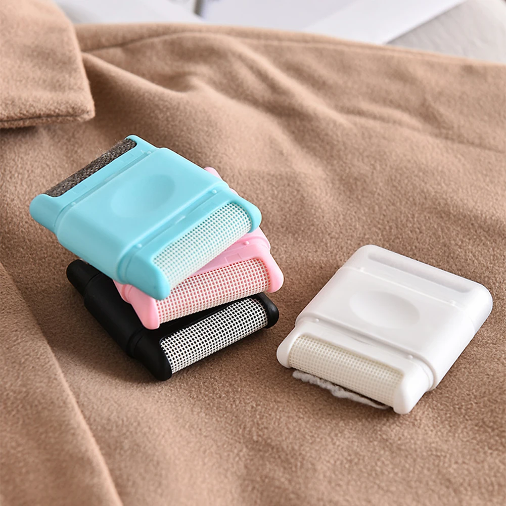 Lovely New Mini Handheld Fabri Shaver Fuzz Remover Portable Sweater Lint Roller/Remover Defuzzer with Detachable Plastic Net&Cap
Lovely New Mini Handheld Fabri Shaver Fuzz Remover Portable Sweater Lint Roller/Remover Defuzzer with Detachable Plastic Net&Cap