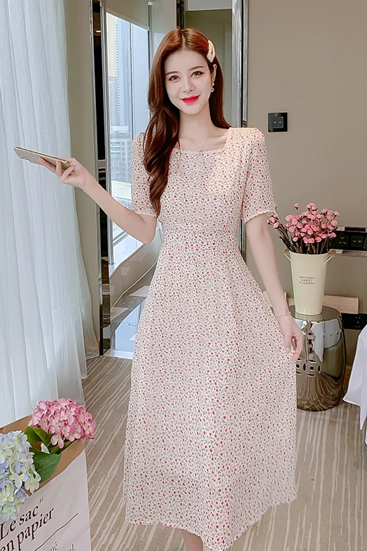COIGARSAM Cute Floral Print Women Long dress New Summer Vintage Chiffon Short Sleeve Square Collar Dresses Blue-gray 678
COIGARSAM Cute Floral Print Women Long dress New Summer Vintage Chiffon Short Sleeve Square Collar Dresses Blue-gray 678
